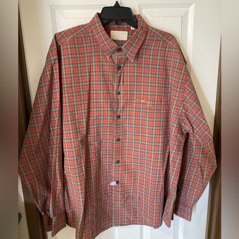 American Eagle Outfitters Red Plaid long sleeve Mens XL Button Down Shirt